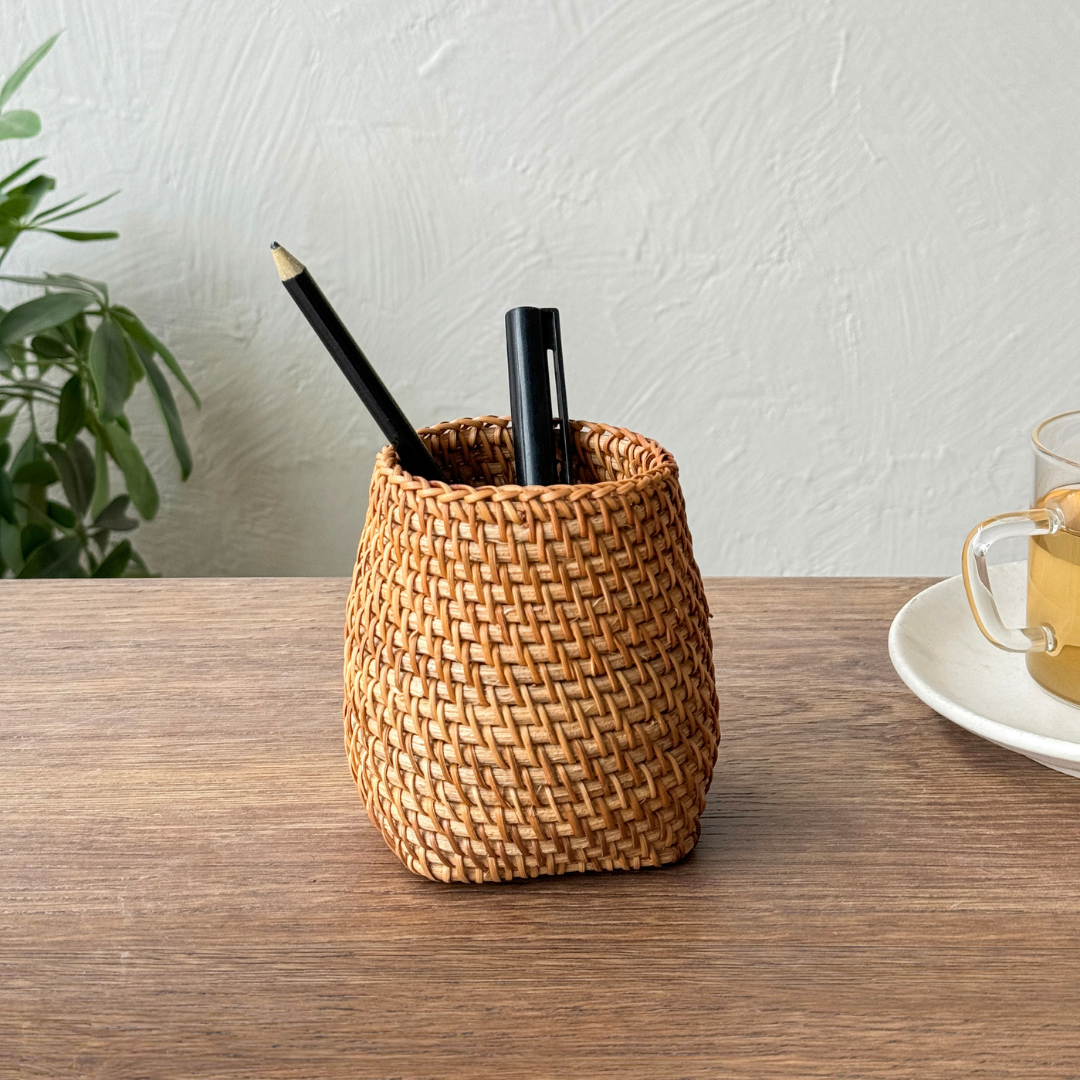 Pen Holder