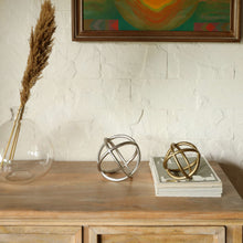 Load image into Gallery viewer, Orb - Silver
