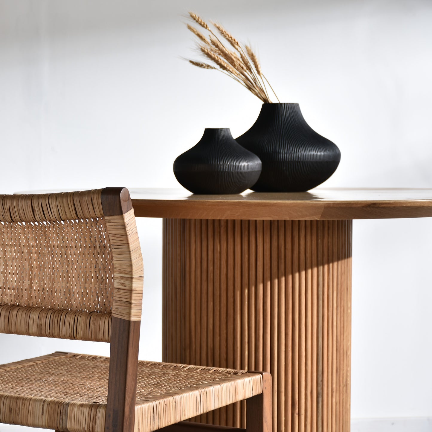 Ribbed Vase - Black